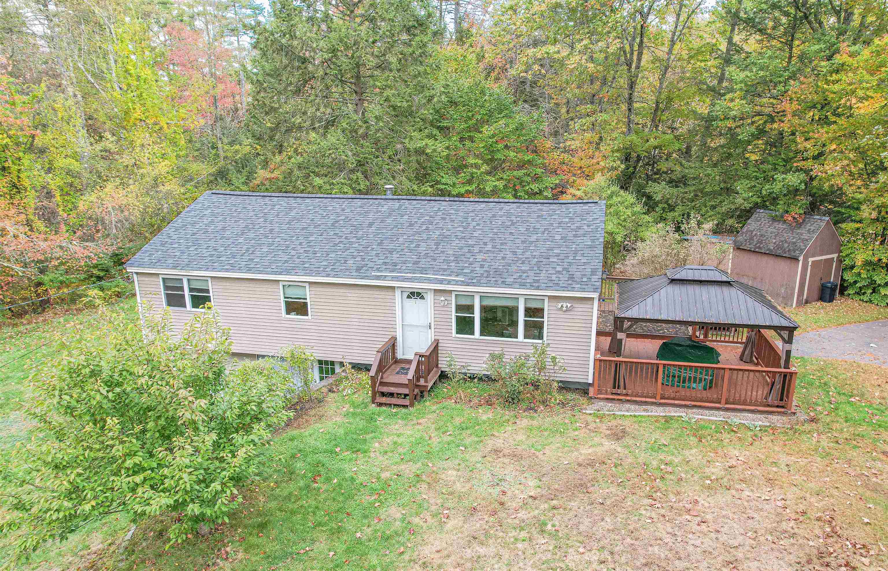 26 Roy Street Raymond, NH 03077 - Photo 5 of 39 Gallery Image 5