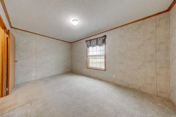$104,475 | 711 Church Street, Grandview, IN 47615