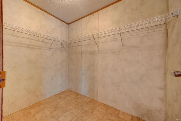 $104,475 | 711 Church Street, Grandview, IN 47615