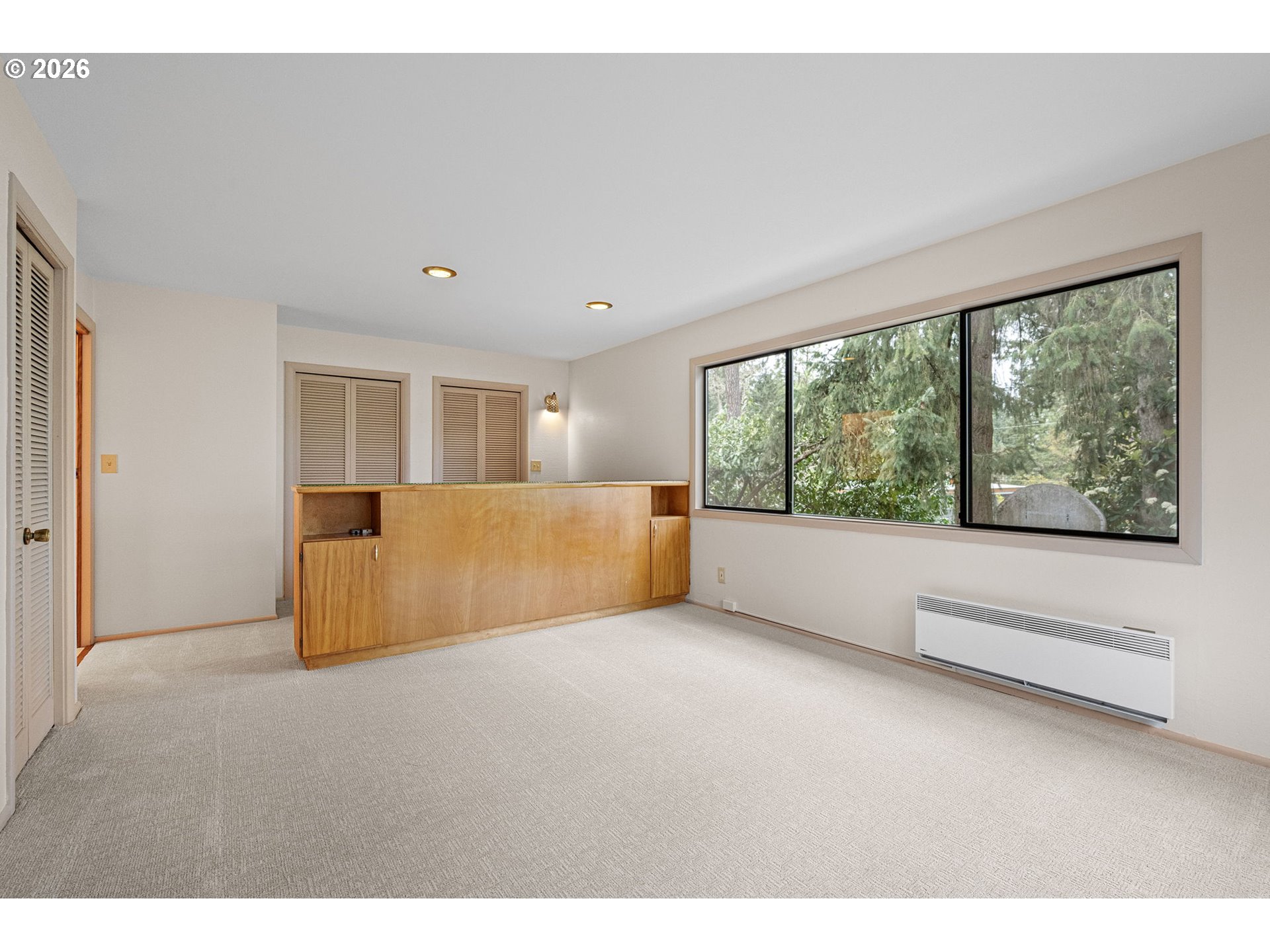 75 West 35th Place Eugene, OR 97405 - Photo 30 of 48 a view of an empty room with a window