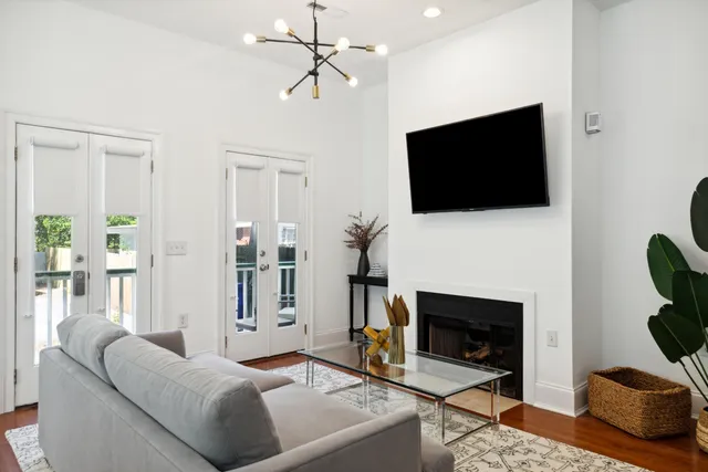 $999,000 | 426 Race Street, Charleston, SC 29403