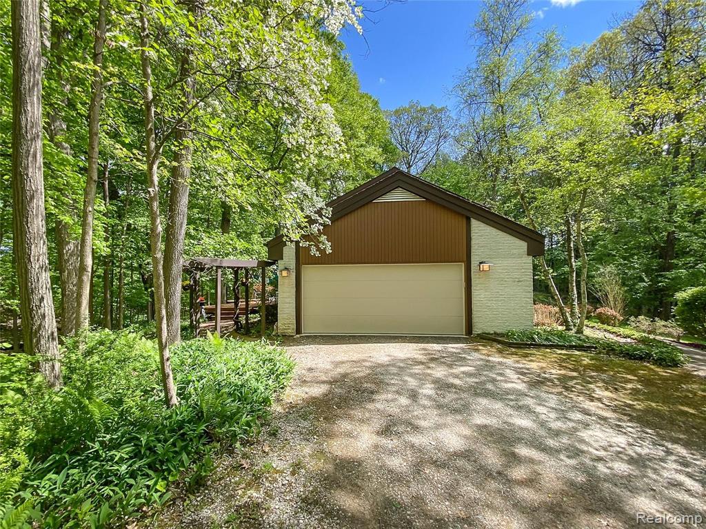 29000 Halsted Road Farmington Hills, MI 48331 - Photo 44 of 48