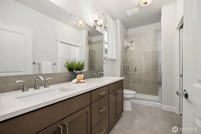 $765,000 | 1411 Woods Point Loop, Ferndale, WA 98248