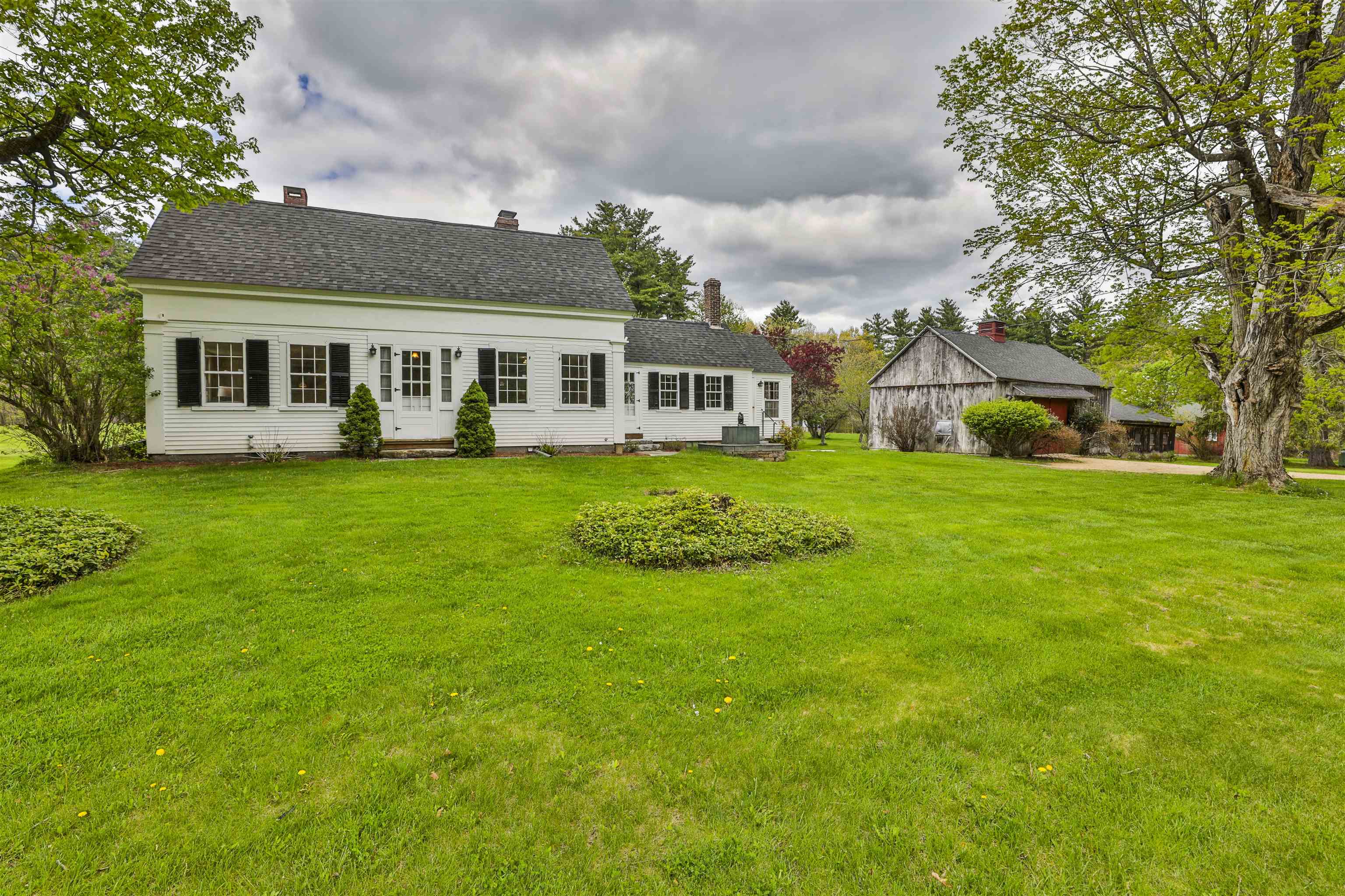 1 Featherbed Lane Derry, NH 03038 - Photo 1 of 46