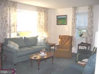 124 Golf Road Darby, PA 19023 - Photo 2 of 6