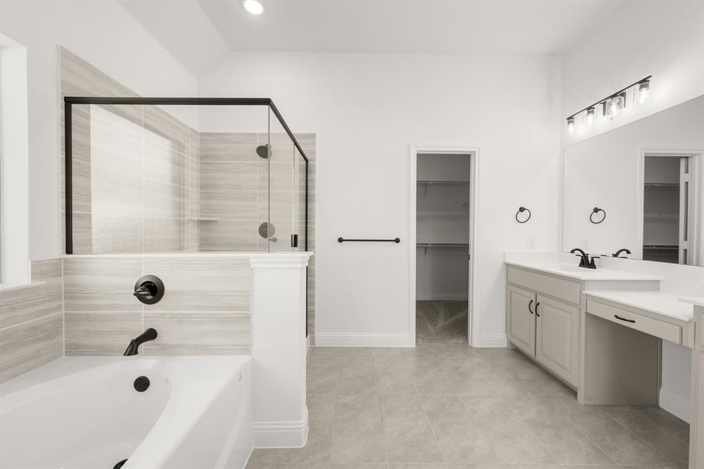 725 Wine Cup Way Midlothian, TX 76065 - Photo 17 of 30 725 Winecup- Primary Suite-3