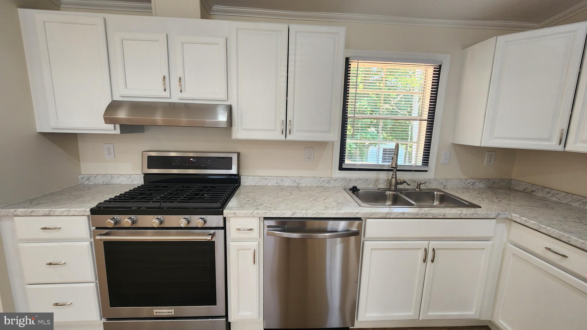 45899 South Springsteen Court California, MD 20619 - Photo 3 of 14 Gallery Image 3