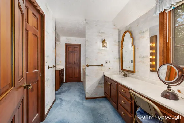 $650,000 | 735 Prairie Creek Road, Ionia, MI 48846