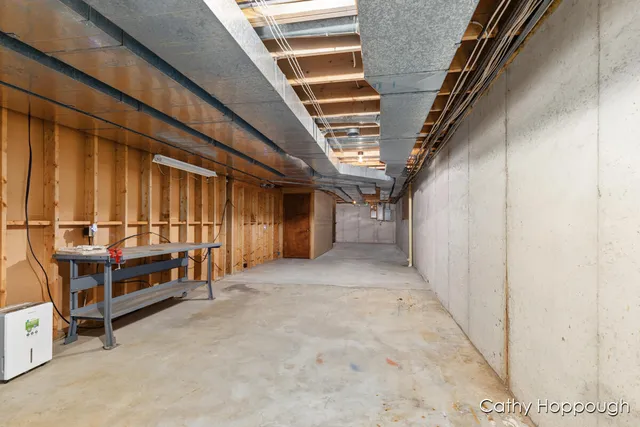 $700,000 | 735 Prairie Creek Road, Ionia, MI 48846