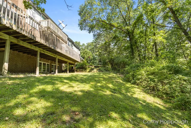 $700,000 | 735 Prairie Creek Road, Ionia, MI 48846