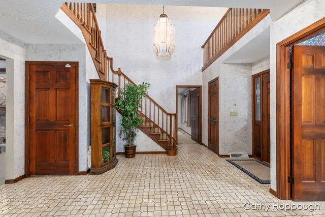 $700,000 | 735 Prairie Creek Road, Ionia, MI 48846