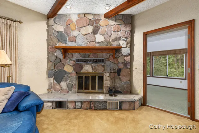 $700,000 | 735 Prairie Creek Road, Ionia, MI 48846