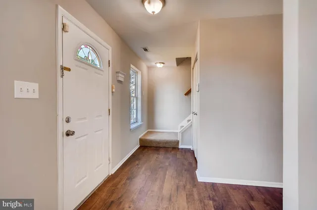 $2,400 | 915 Cambridge Avenue, Aberdeen, MD 21001