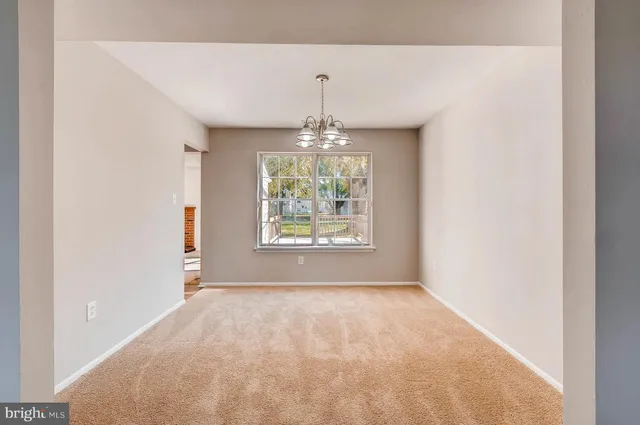 $2,400 | 915 Cambridge Avenue, Aberdeen, MD 21001