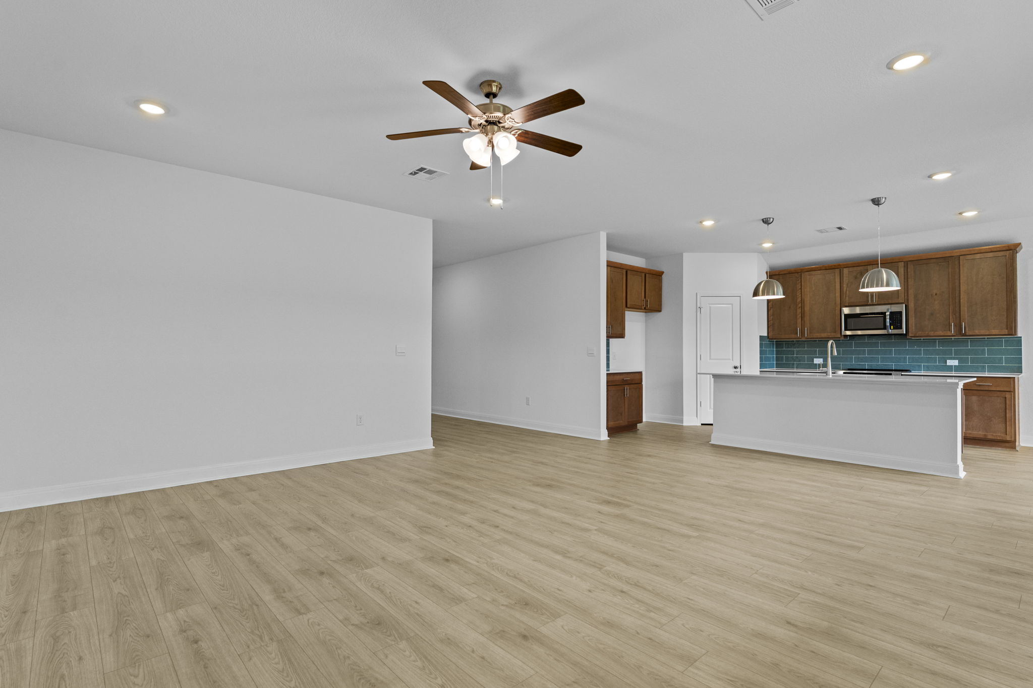 261 Rivers Edge Drive Georgetown, TX 78628 - Photo 7 of 30