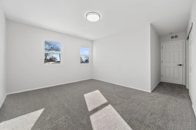 $379,900 | 811 Copley Lane, Joliet, IL 60431