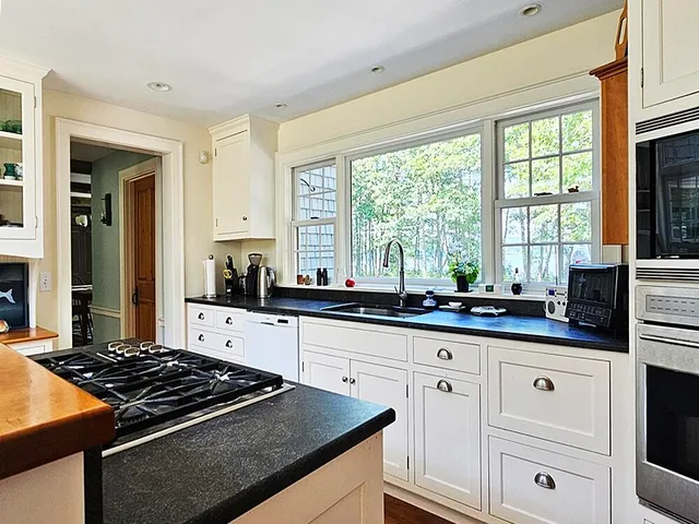 $1,975,000 | 150 Heath Road, Bremen, ME 04551