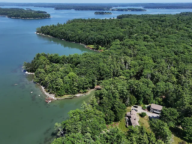 $1,975,000 | 150 Heath Road, Bremen, ME 04551