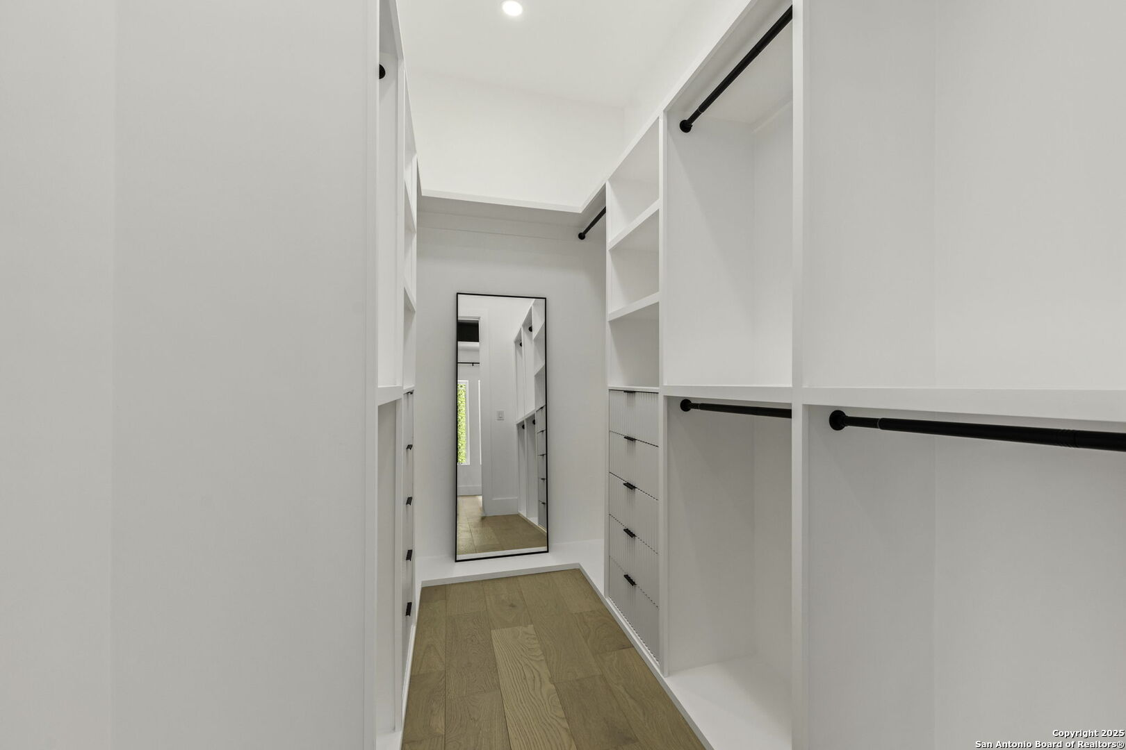 120 River View Boerne, TX 78006 - Photo 30 of 42 a view of a room with door