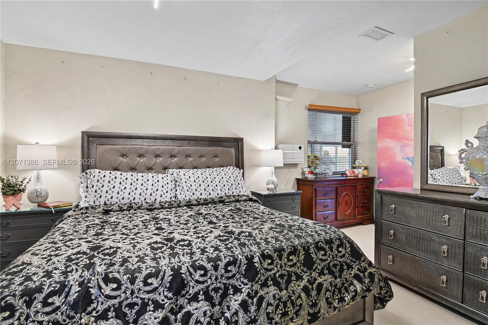 3538 Southwest 87th Court Miami, FL 33165 - Photo 33 of 85 Gallery Image 33