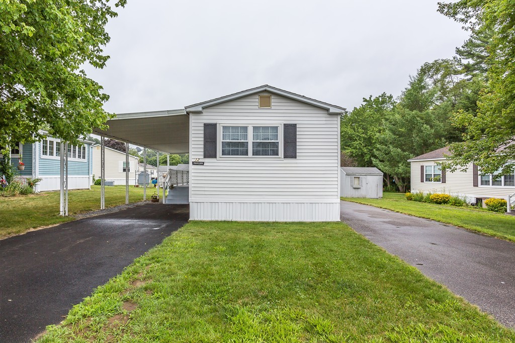 12 Musket Road Taunton, MA 02780 - Photo 4 of 23 Gallery Image 4