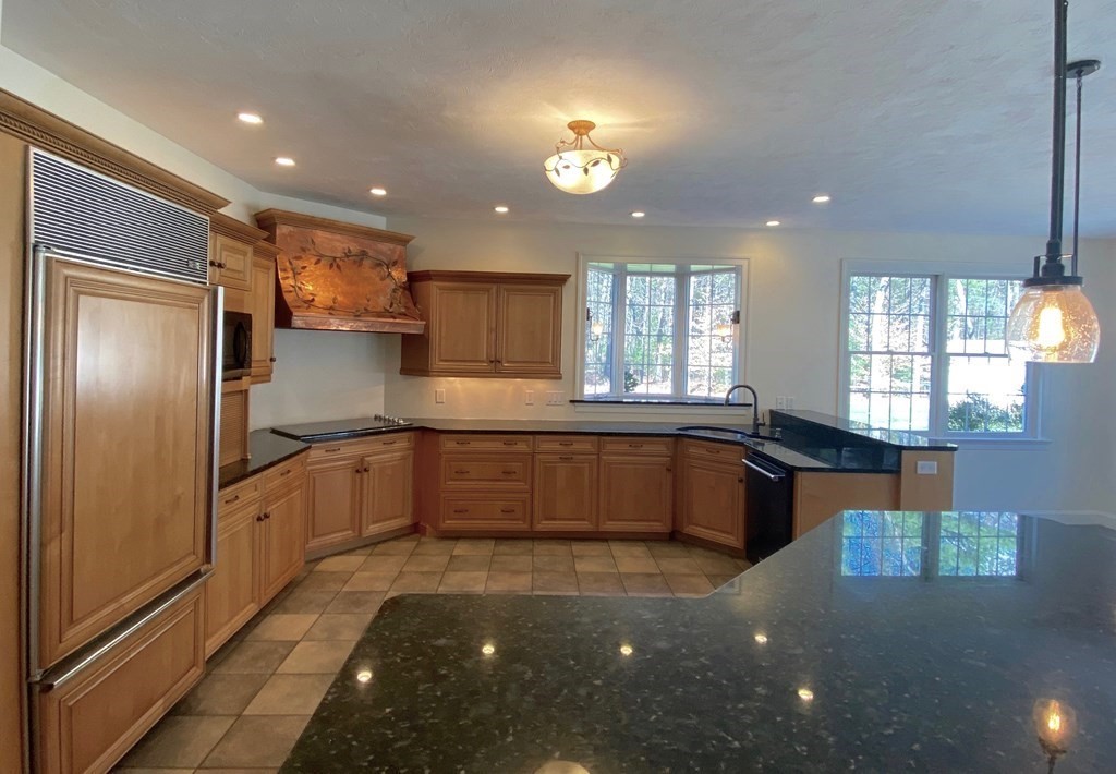85 Fox Run Road Bolton, MA 01740 - Photo 11 of 35 Gallery Image 11