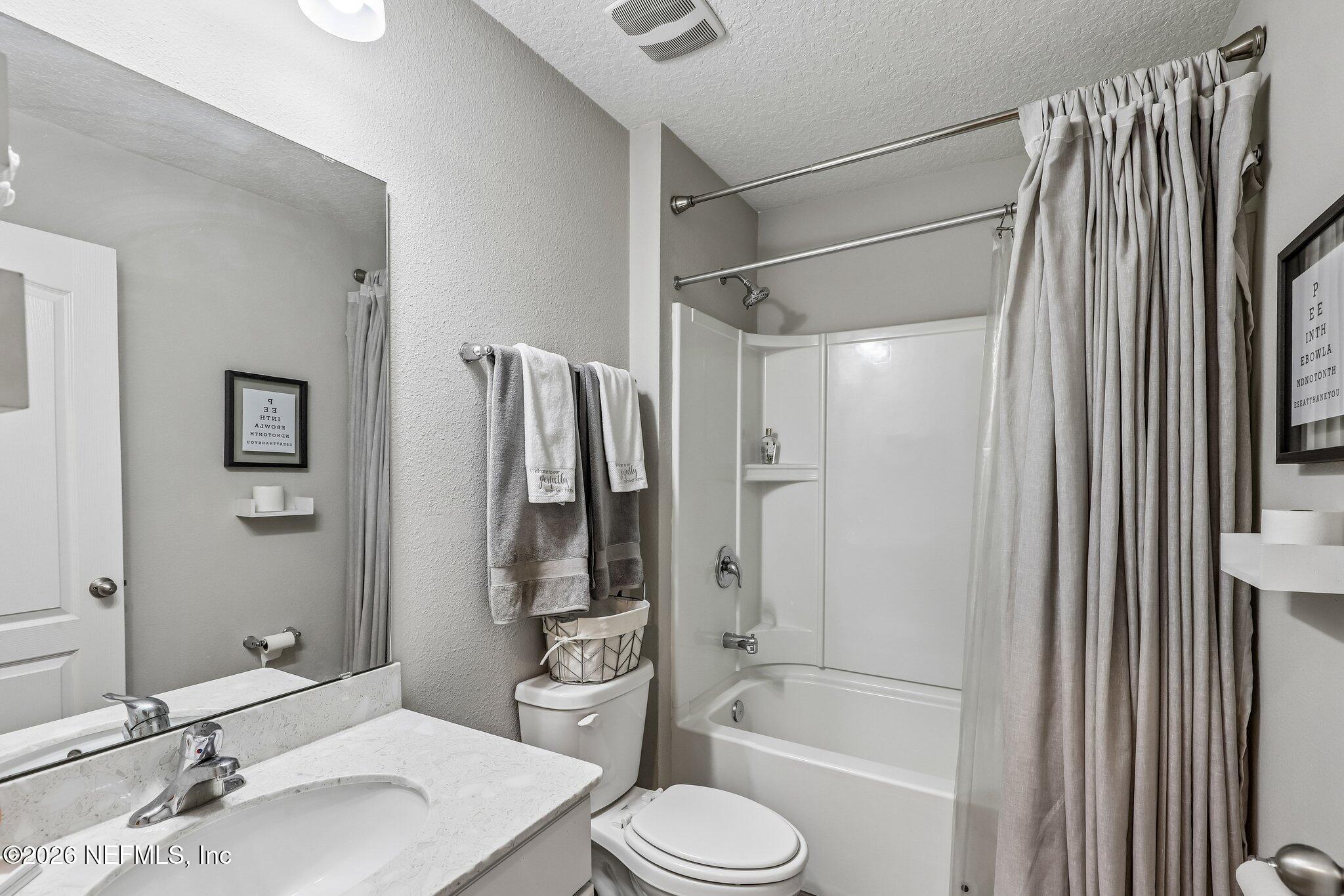 7924 Island Fox Road Jacksonville, FL 32222 - Photo 8 of 54 Bathroom 2