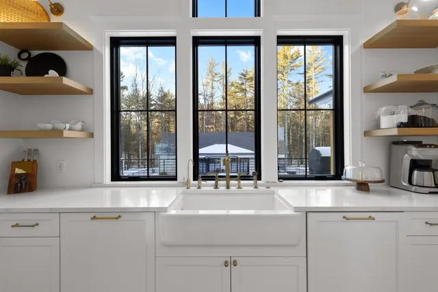 $5,650,000 | 113 Linden Street, Exeter, NH 03833