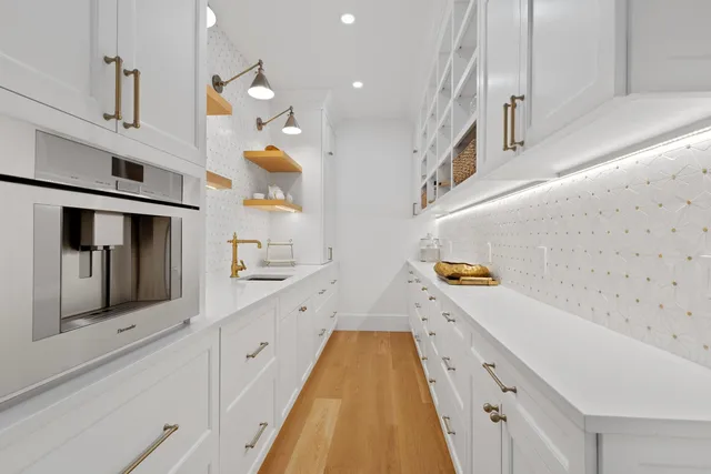 $5,650,000 | 113 Linden Street, Exeter, NH 03833