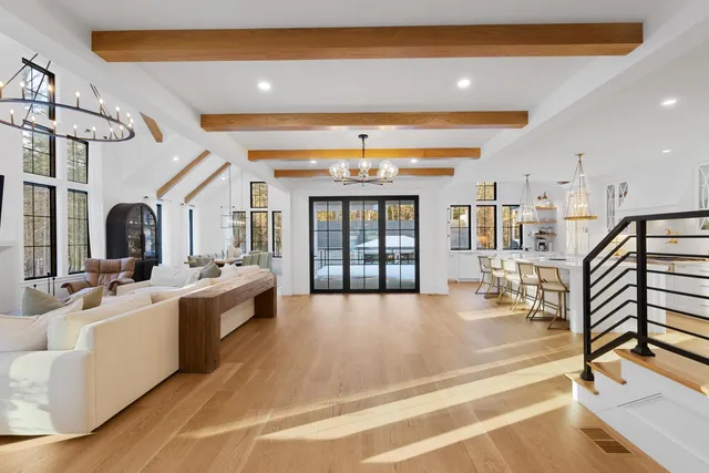 $5,650,000 | 113 Linden Street, Exeter, NH 03833