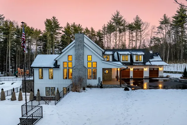 $5,650,000 | 113 Linden Street, Exeter, NH 03833