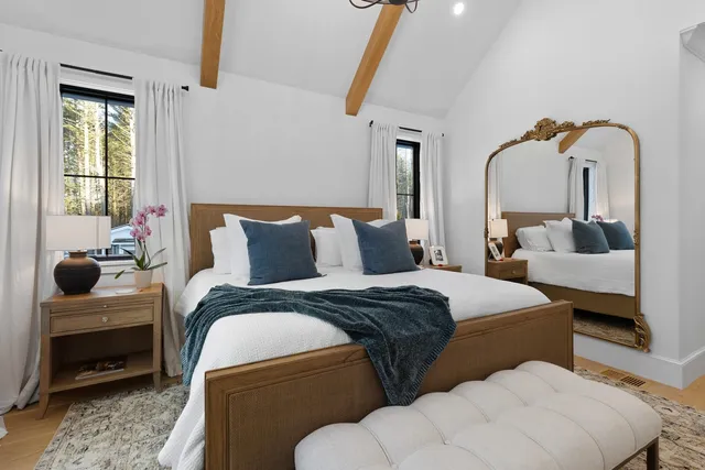 $5,650,000 | 113 Linden Street, Exeter, NH 03833