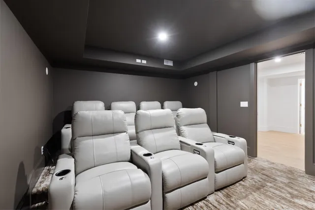 $5,650,000 | 113 Linden Street, Exeter, NH 03833