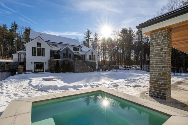 $5,650,000 | 113 Linden Street, Exeter, NH 03833