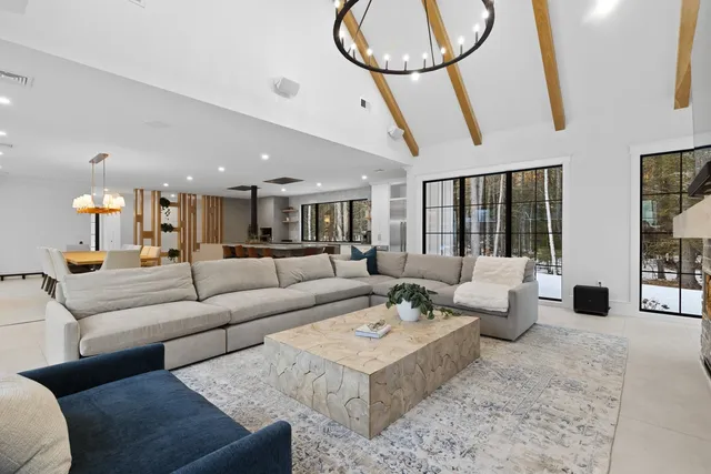 $5,650,000 | 113 Linden Street, Exeter, NH 03833