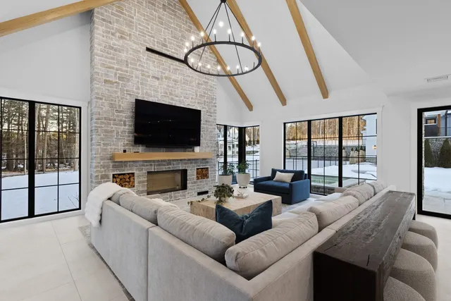 $5,650,000 | 113 Linden Street, Exeter, NH 03833