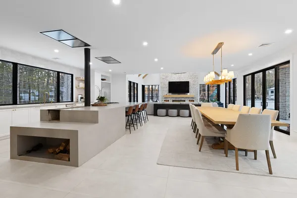 $5,650,000 | 113 Linden Street, Exeter, NH 03833