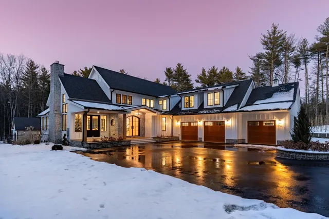 $5,650,000 | 113 Linden Street, Exeter, NH 03833