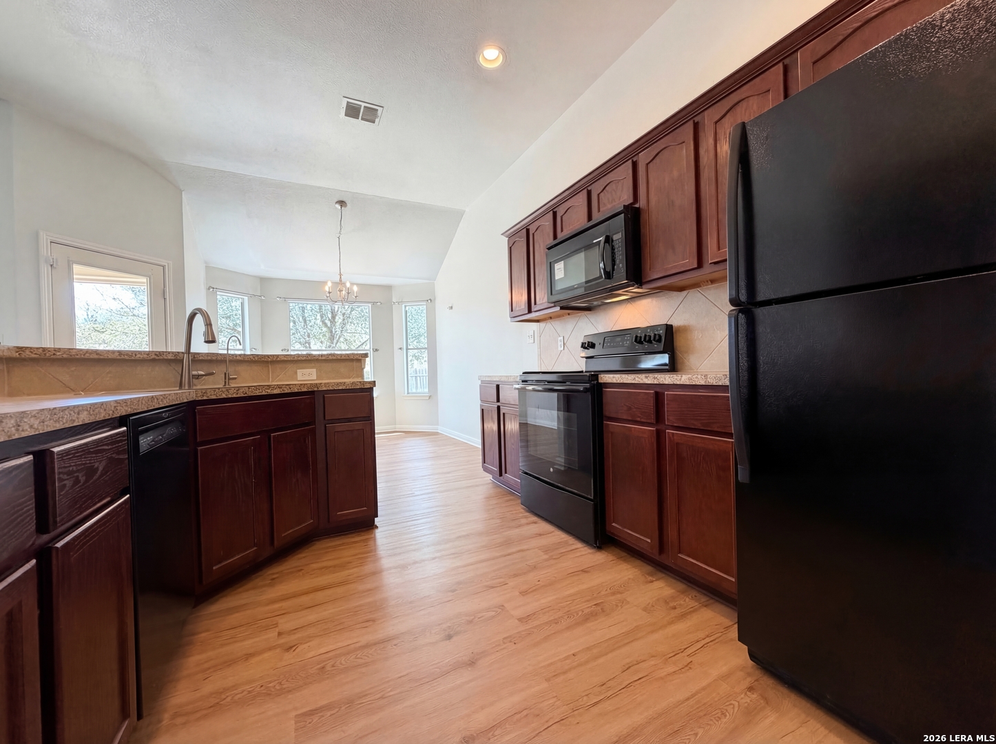 3945 Whisper Schertz, TX 78108 - Photo 7 of 17