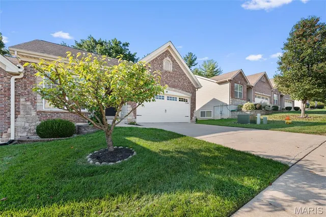 $390,000 | 1017 Windsor Crest Court, Cottleville, MO 63376