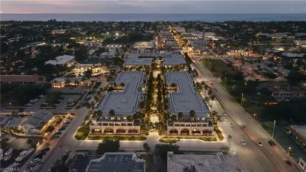 $4,870,000 | 975 6th Avenue South, Unit 203, Naples, FL 34102
