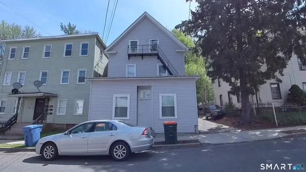 $385,000 | 126 Willow Street, Meriden, CT 06450