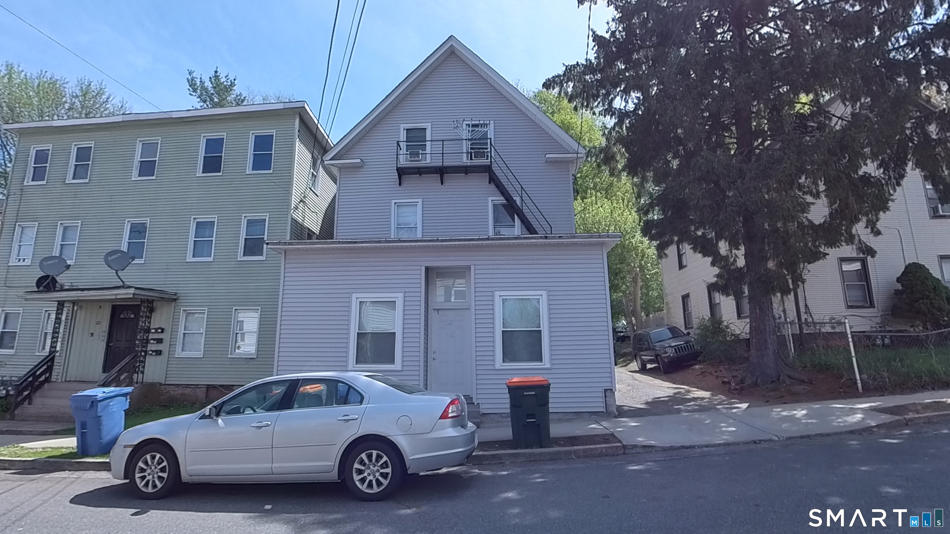 126 Willow Street Meriden, CT 06450 - Photo 1 of 39