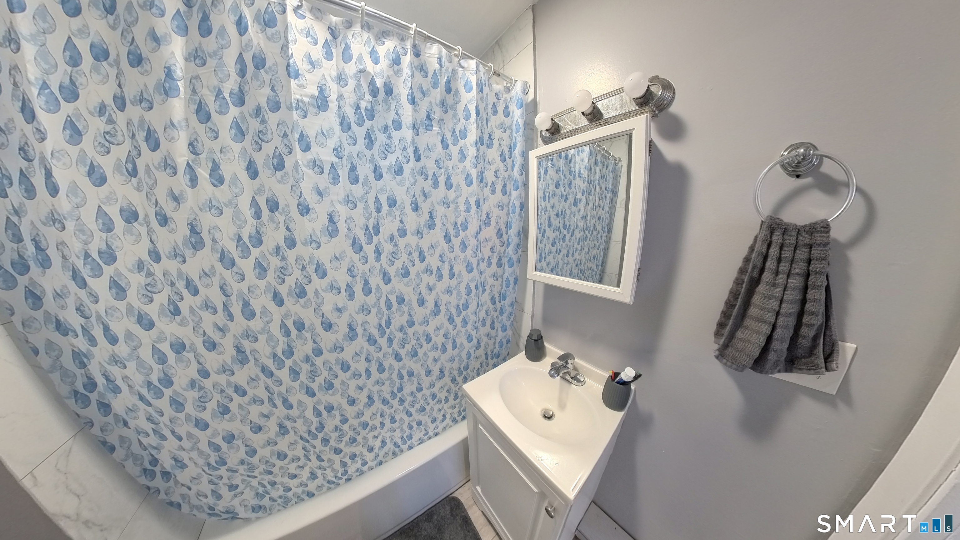 126 Willow Street Meriden, CT 06450 - Photo 15 of 39