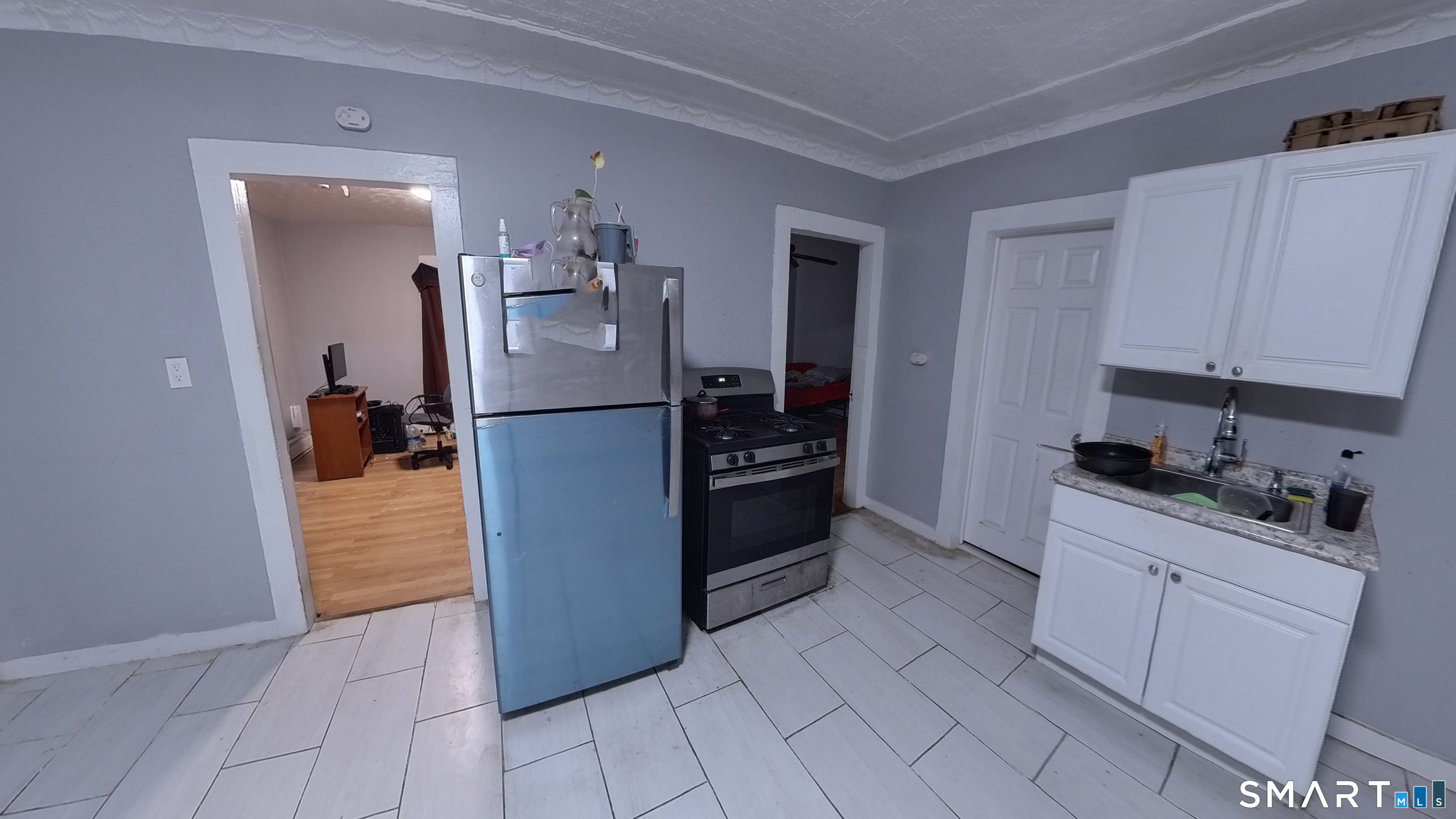 126 Willow Street Meriden, CT 06450 - Photo 17 of 39