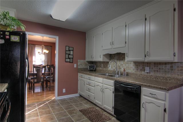 4038 Confederate Road Murfreesboro, TN 37128 - Photo 8 of 16 Lots of cabinet storage and countertop space