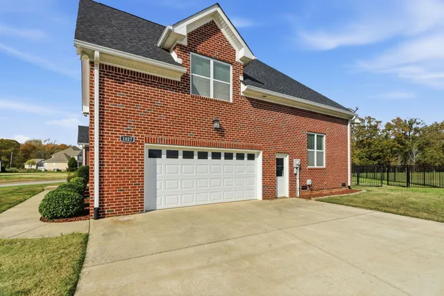 $598,900 | 1027 Founders Lane, Portland, TN 37148