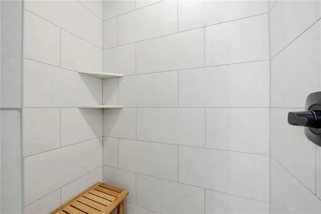 $439,900 | 519 Northwest 110th Street, Kansas City, MO 64155