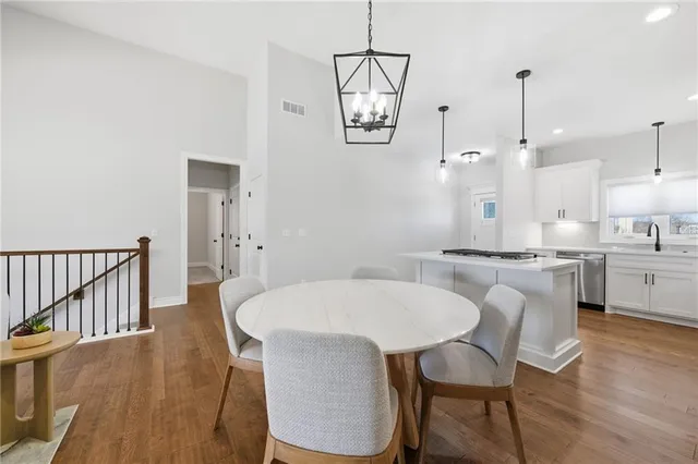 $439,900 | 519 Northwest 110th Street, Kansas City, MO 64155