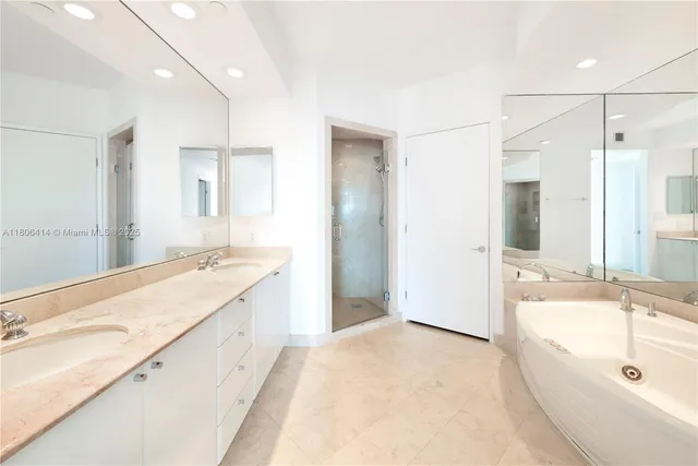 $17,500 | 781 Crandon Boulevard, Unit 1404, Key Biscayne, FL 33149